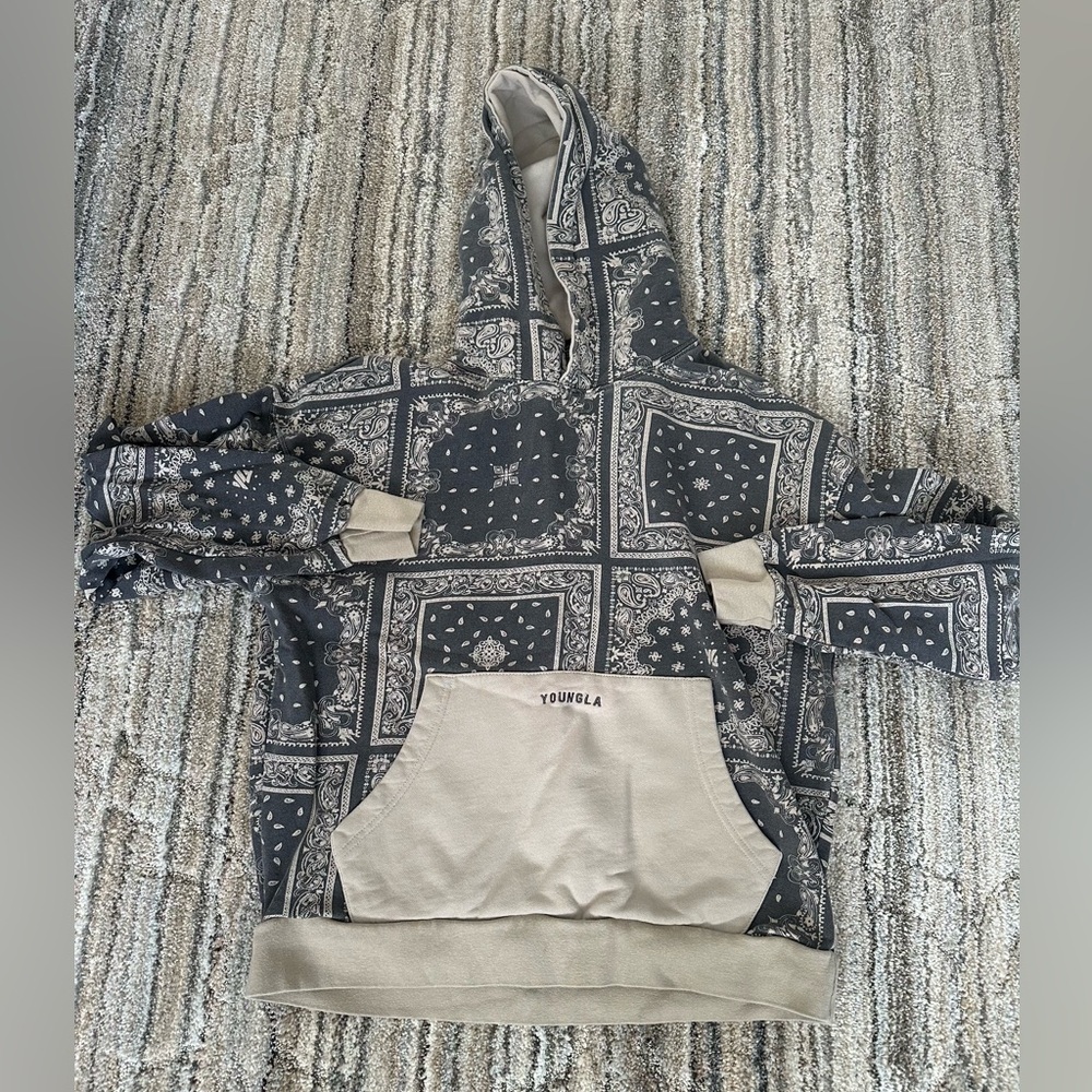 Young La Sweatshirt